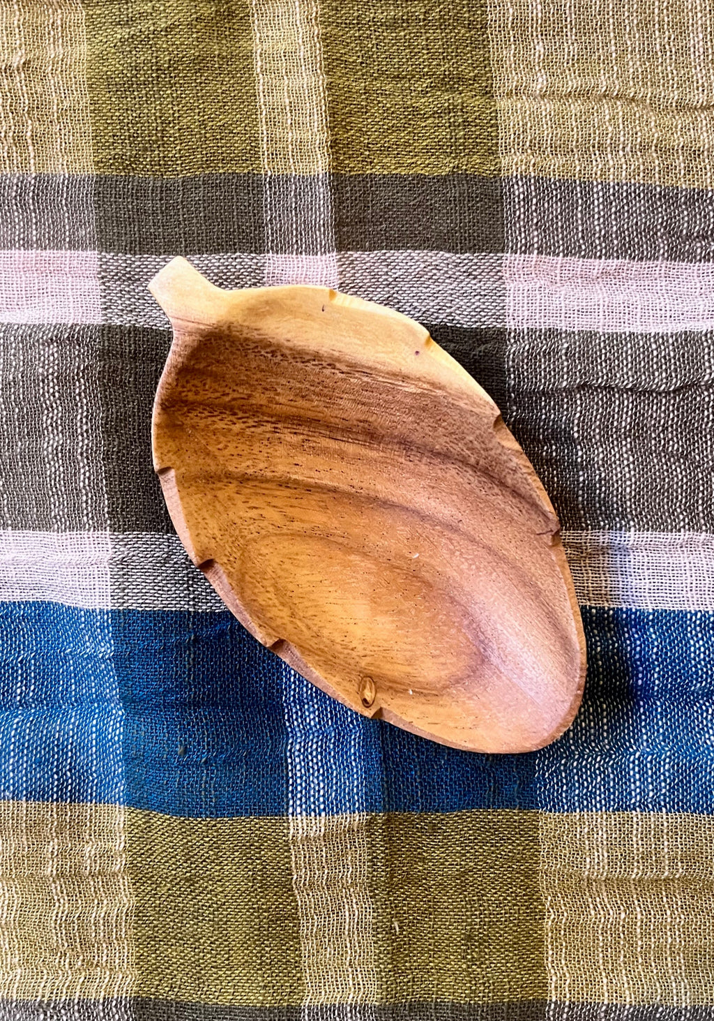Small Wood Leaf Dish