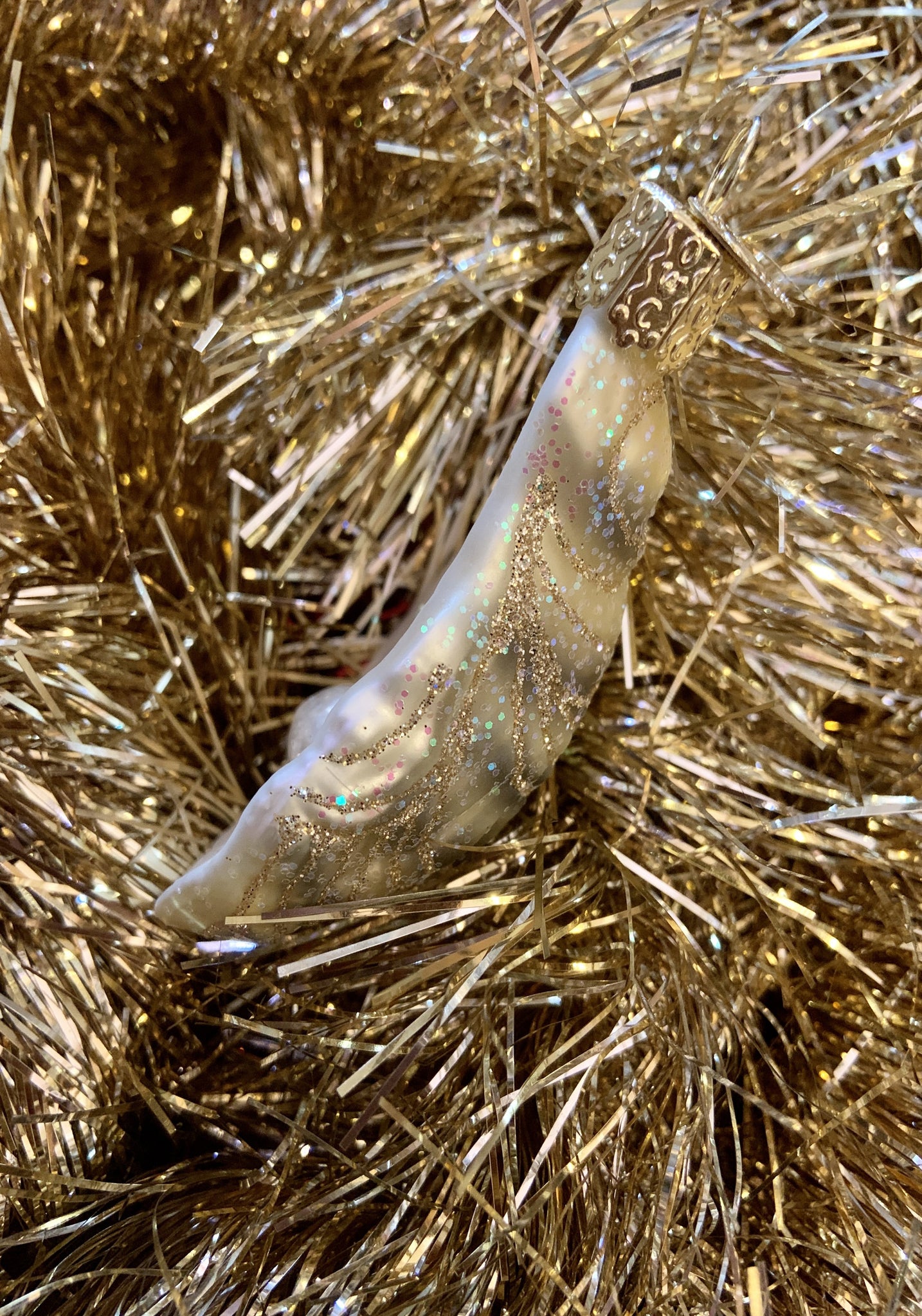 Oyster with Pearl Ornament