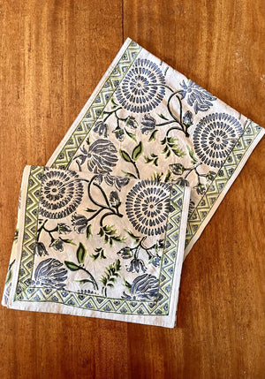 Sophia Table Runner